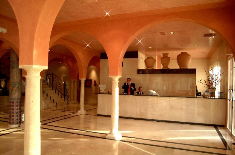Hotel Fuente Las Piedras Cabra Eksteriør bilde