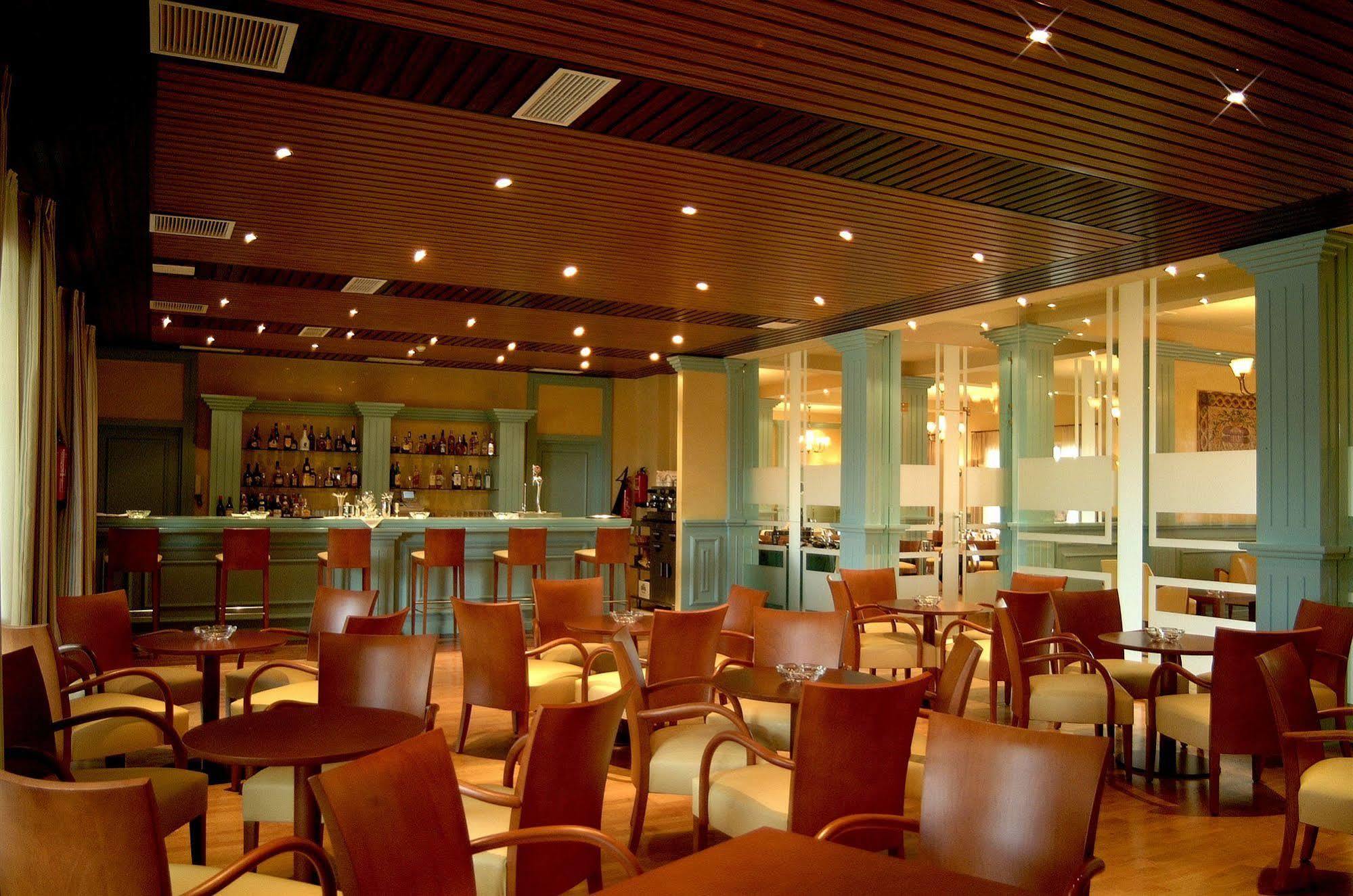 Hotel Fuente Las Piedras Cabra Eksteriør bilde