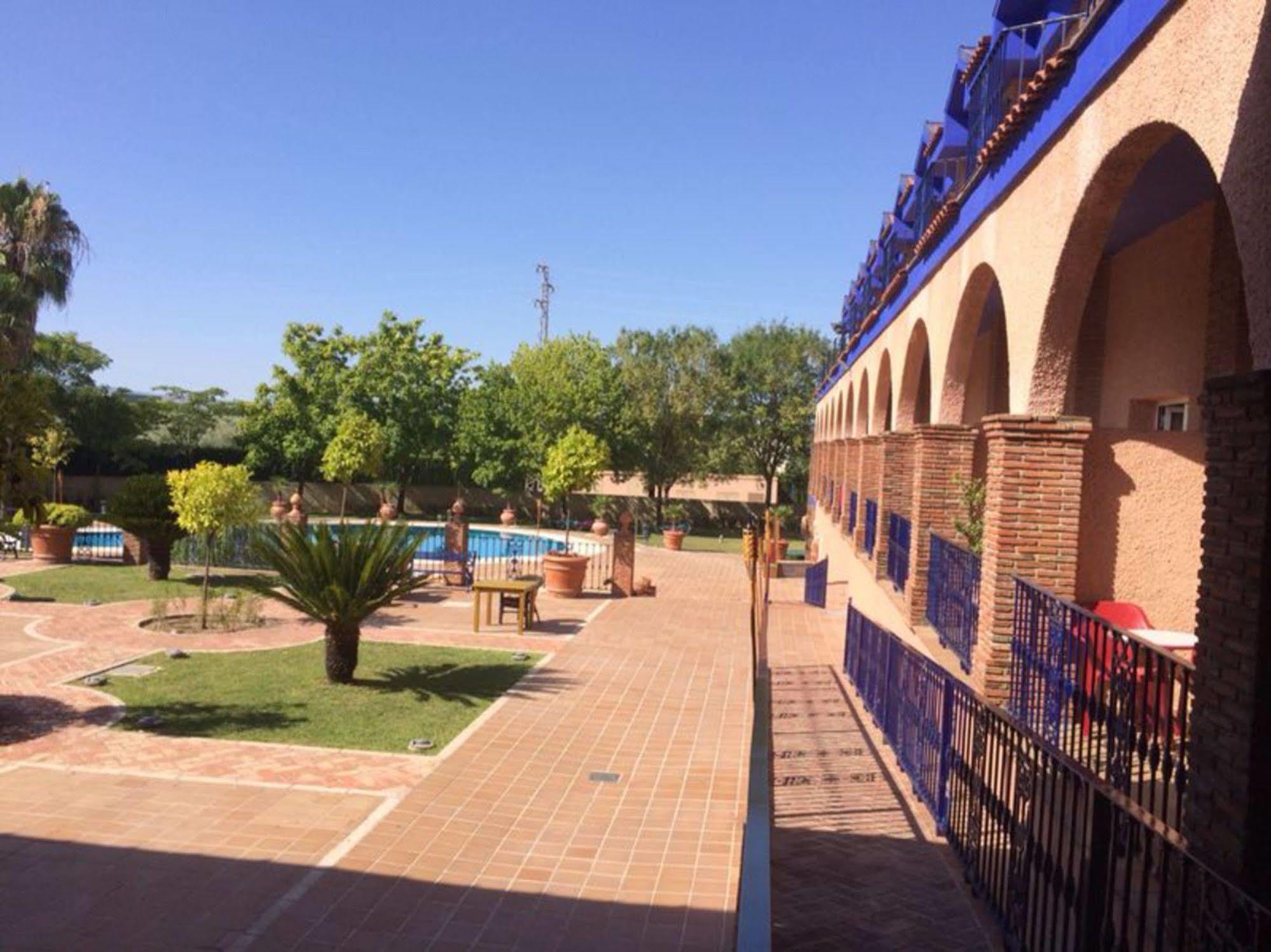 Hotel Fuente Las Piedras Cabra Eksteriør bilde